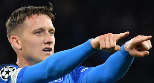 سيستمر مع نابولي.. زيلينسكى يرفض عرض أهلي جدة